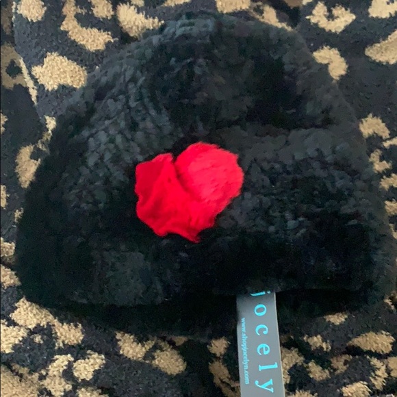 NEW Jocelyn Heart Black and Red Beanie Fur Hat - Picture 2 of 9